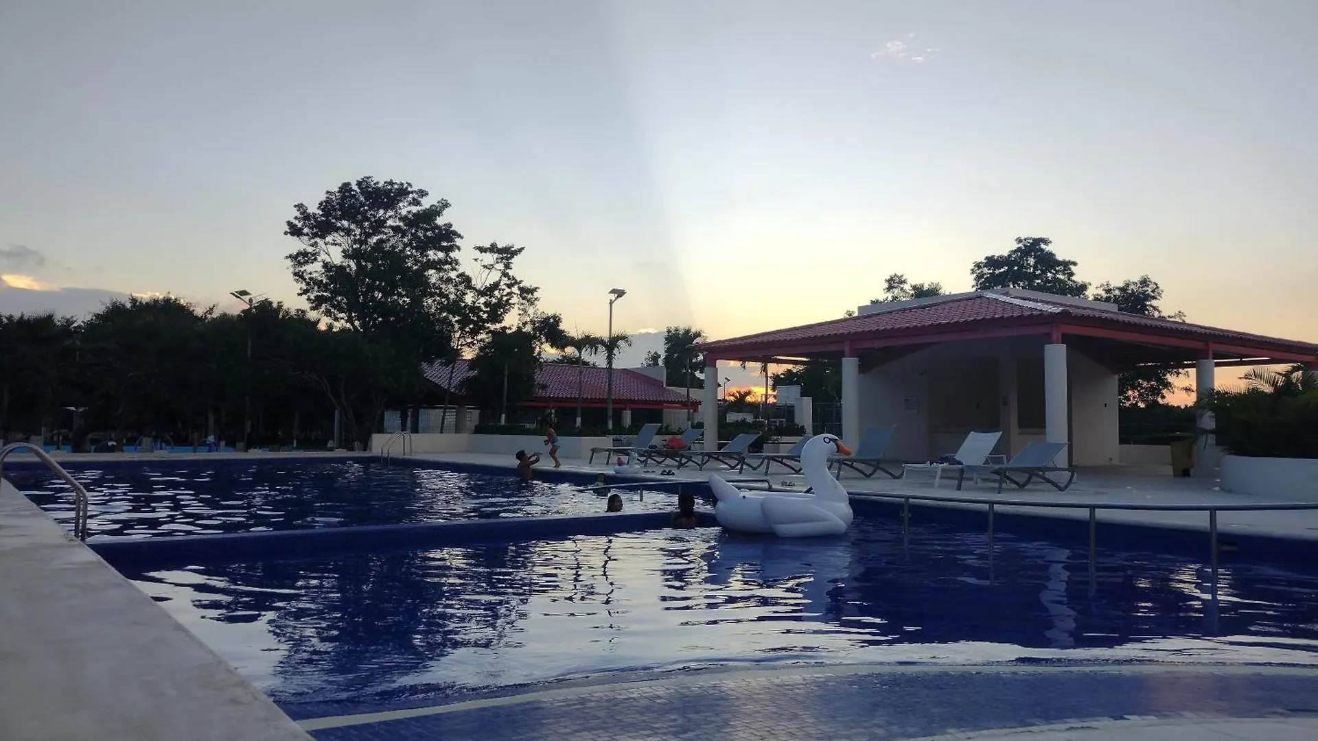 Cancun, Mega Comfortable&Family Friendly 0*, Cancún México